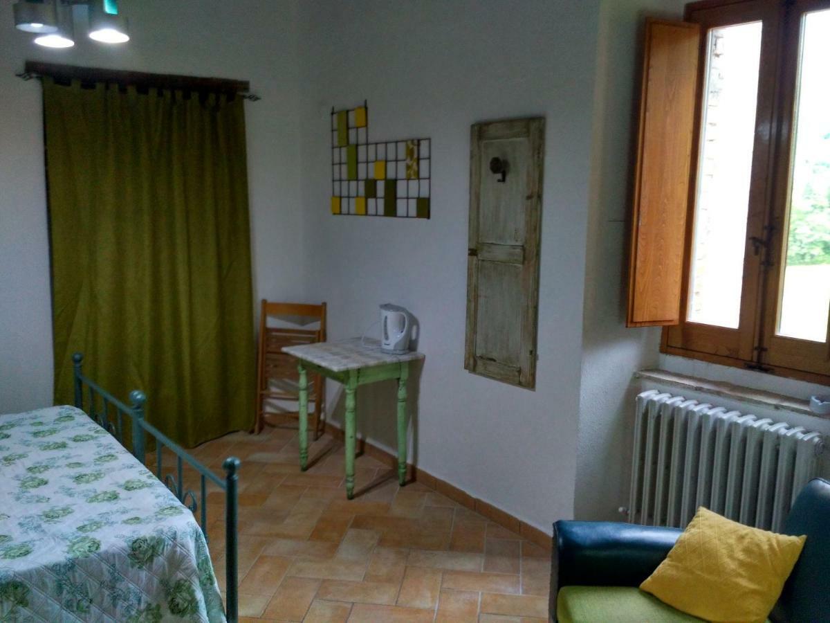 Bed and Breakfast Castello Girasole Bazzano di Spoleto Esterno foto